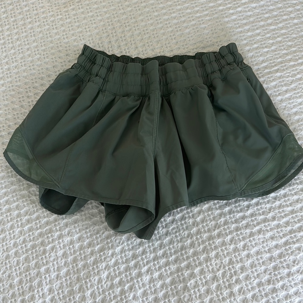 “Lululemon hottie hot shorts 2.5 size 2 sage green